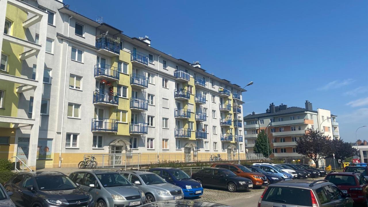 Apartament #Widokowa Apartman Rzeszów Kültér fotó
